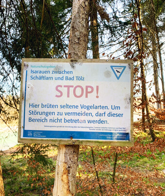 Vogelschutz | © Stadt Geretsried Hinweis-Schild in den Isarauen | © Stadt Geretsried