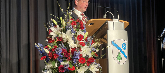 Erster Bürgermeister Michael Müller eröffnete den Festakt am 4. April 2025 | © Stadt Geretsried