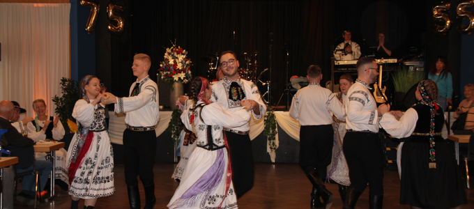 Tanzgruppe der Siebenbürger Sachsen | © Stadt Geretsried