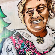 Graffiti einer Frau in Tracht | © Stadt Geretsried