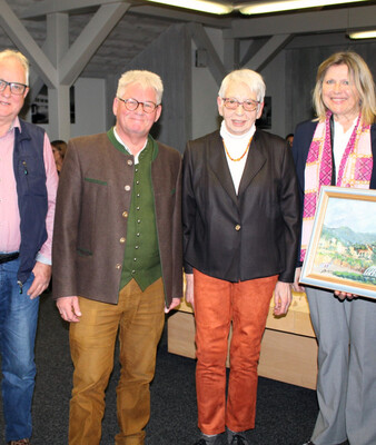 Gruppenfoto nach der Vorstandswahl im Großen Sitzungssaal im Rathaus | © Peter Herrmann