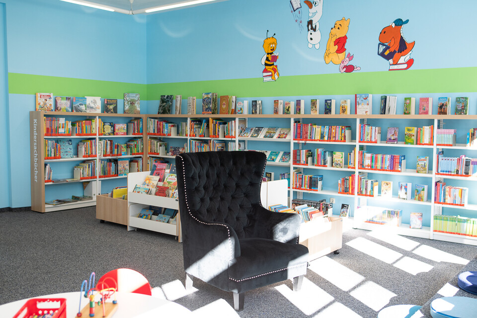 Lese-Sessel in der Kinderabteilung der Stadtbibliothek Geretsried | © Stadt Geretsried